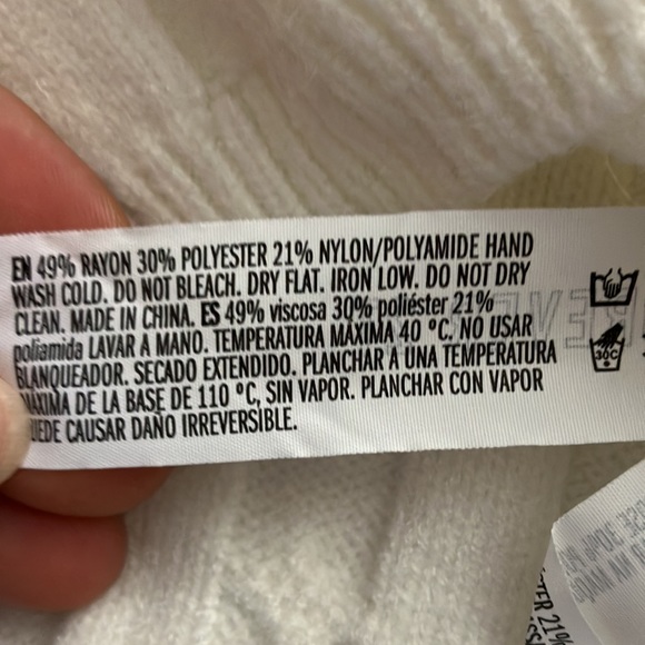 Forever 21 juniors women’s white top vest Size S - Picture 3 of 4